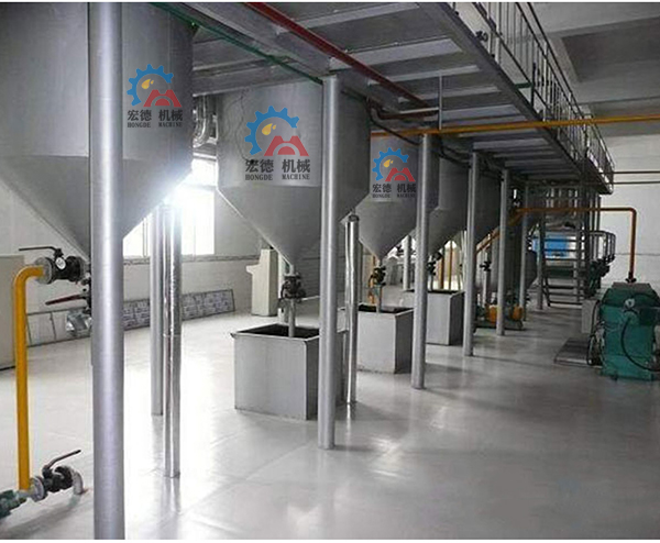 葵花籽油<a href=http://www.slds.com.cn/jinglianshebei/ target=_blank class=infotextkey>精煉設(shè)備</a>